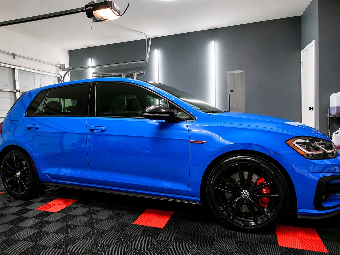 Ceramic Coating for Tulsa Drivers Near Downtown and Beyond